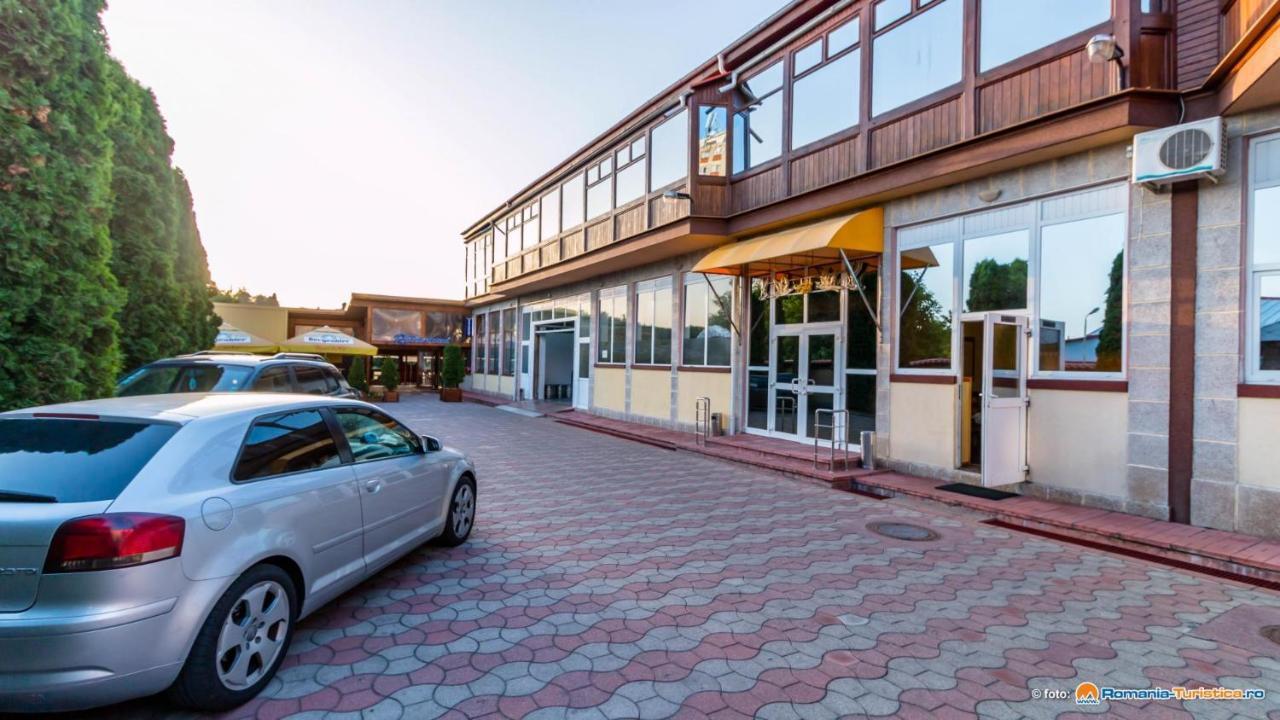 Anomis Hotel Câmpulung Exterior foto