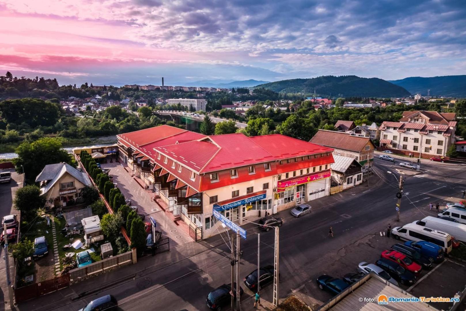 Anomis Hotel Câmpulung Exterior foto